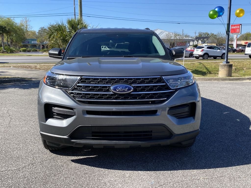 Used 2024 Gray Ford XLT image 4