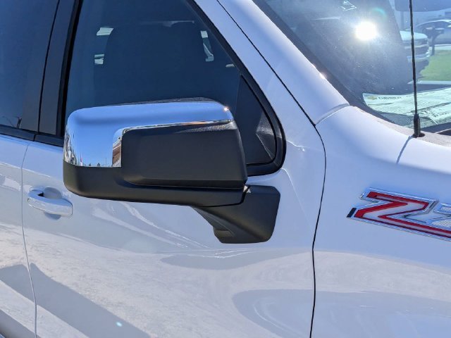 New 2026 Summit White Chevrolet LT image 10