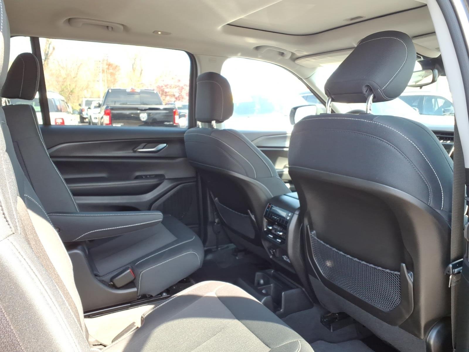 Used 2023 Black Jeep Laredo image 24