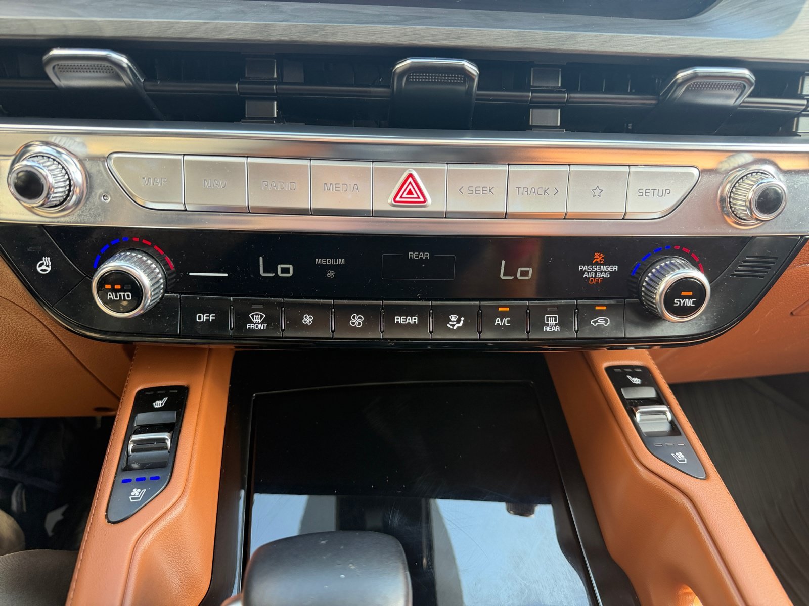 Used 2024 Wolf Gray Kia SX Prestige X-Line image 22