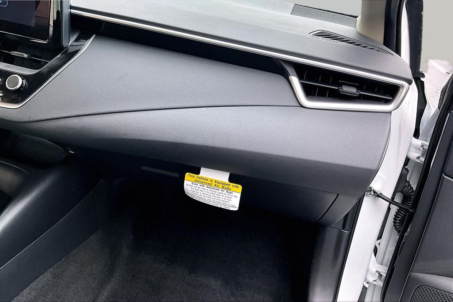 Certified Used 2026 Ice Cap Toyota Hybrid LE image 18