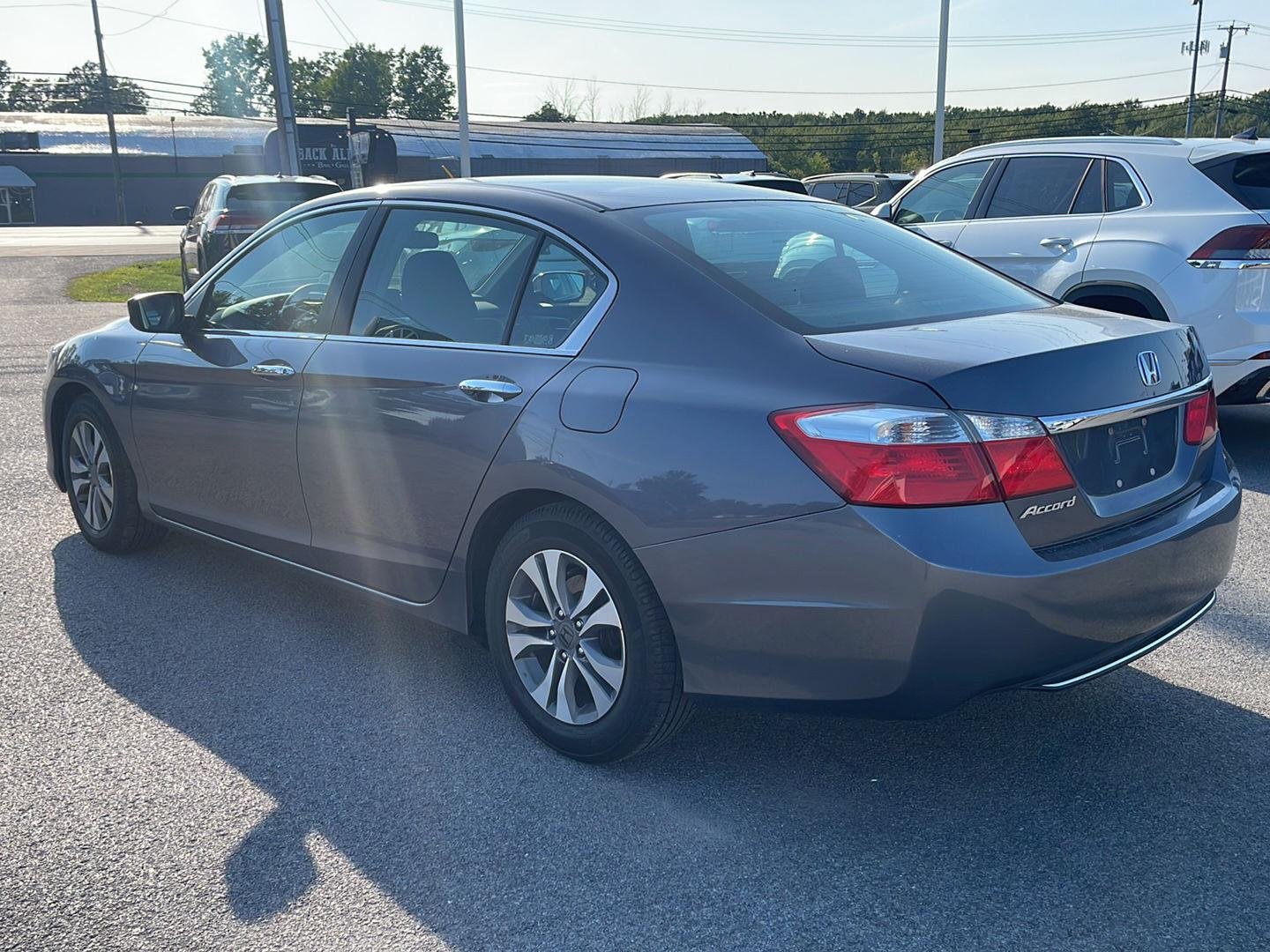 Used 2015 Modern Steel Metallic Honda LX image 5