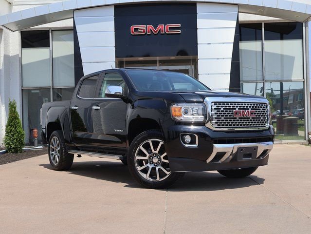 2018 GMC Canyon 4WD Denali Crew Cab Short Box's photo
