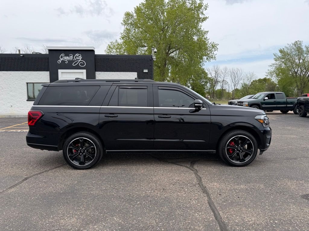 Used 2022 Black Ford Limited image 3