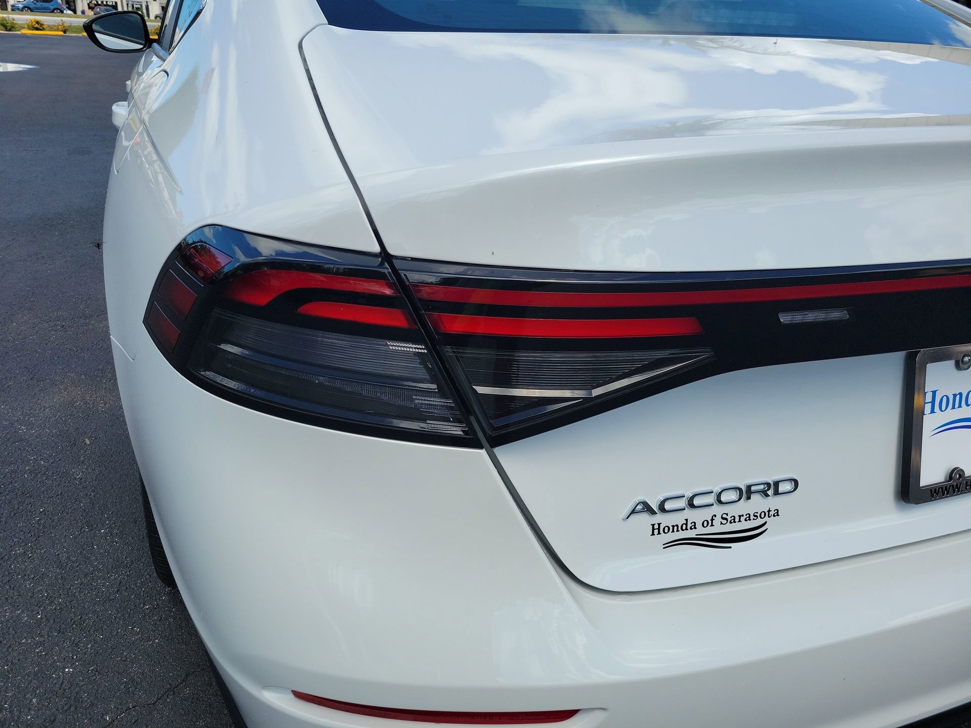 New 2026 Platinum White Pearl Honda LX image 12