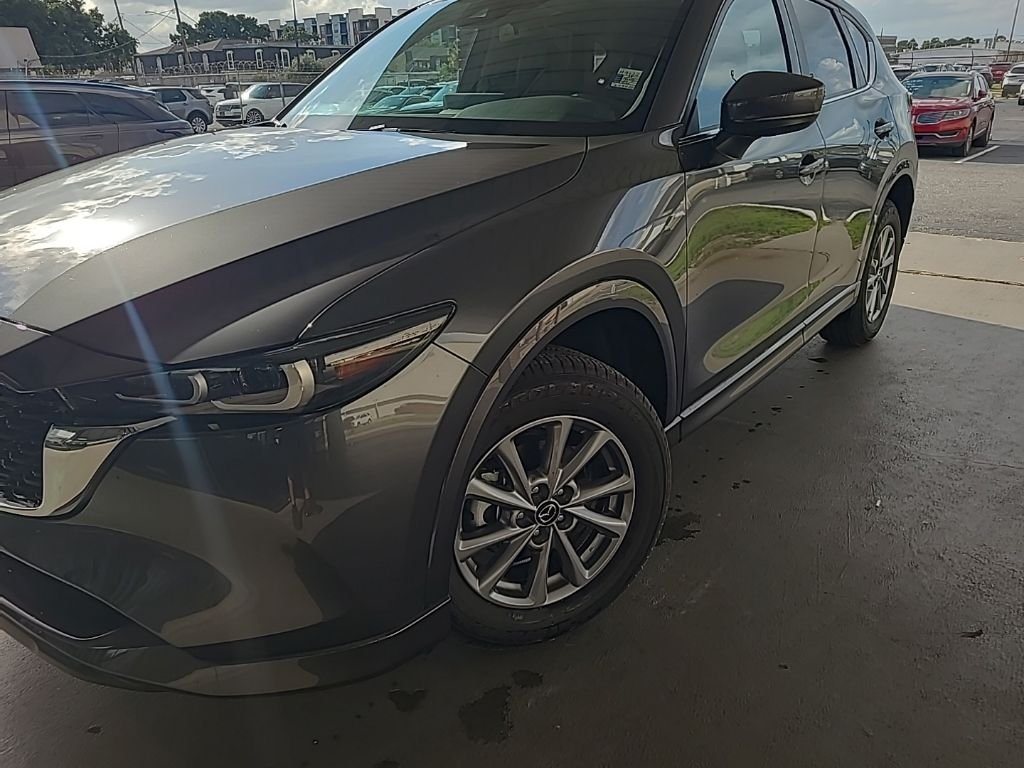 2025 Mazda CX-5 S Preferred package Auto AWD's photo