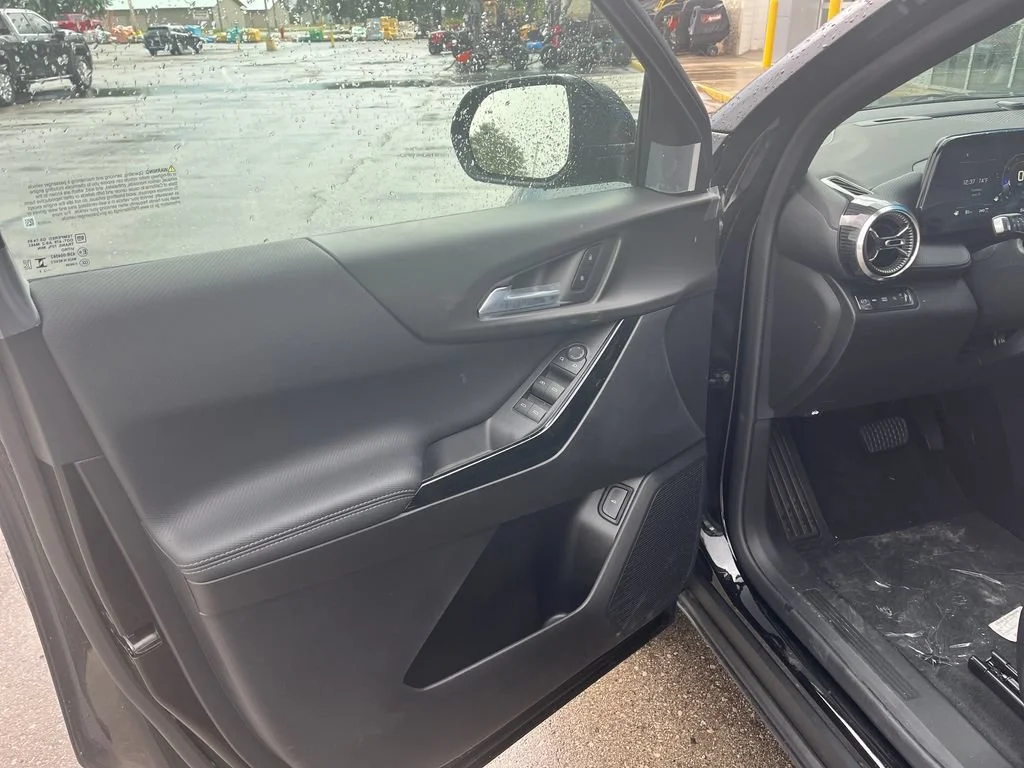 2026 Chevrolet Equinox LT - Photo 12