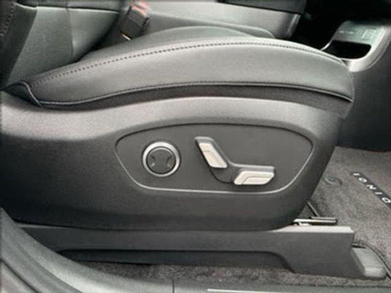 New 2026 Snow White Pearl Hyundai SEL image 26