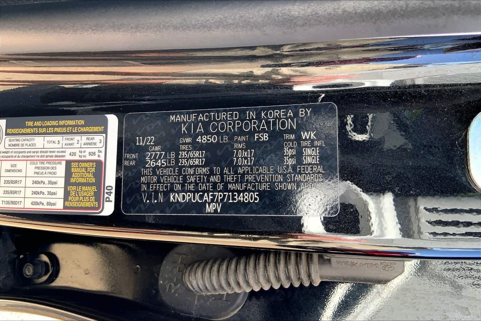 Used 2023 Fusion Black Kia LX image 37