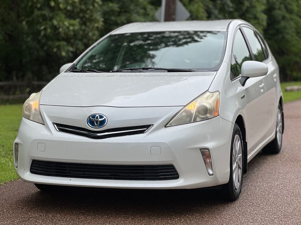 Used 2012 White Toyota Two image 2
