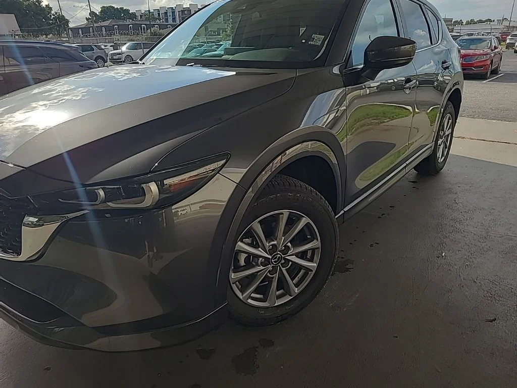 2025 Mazda CX-5 S Preferred package Auto AWD's photo