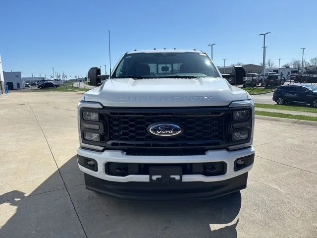 New 2026 Oxford White Ford F-250® XL image 4