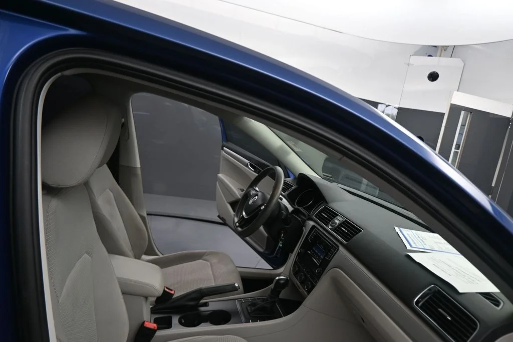 Used 2017 Blue Volkswagen 1.8T S image 45