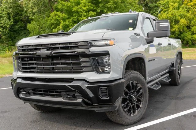 2025 Chevrolet Silverado 2500HD Custom
