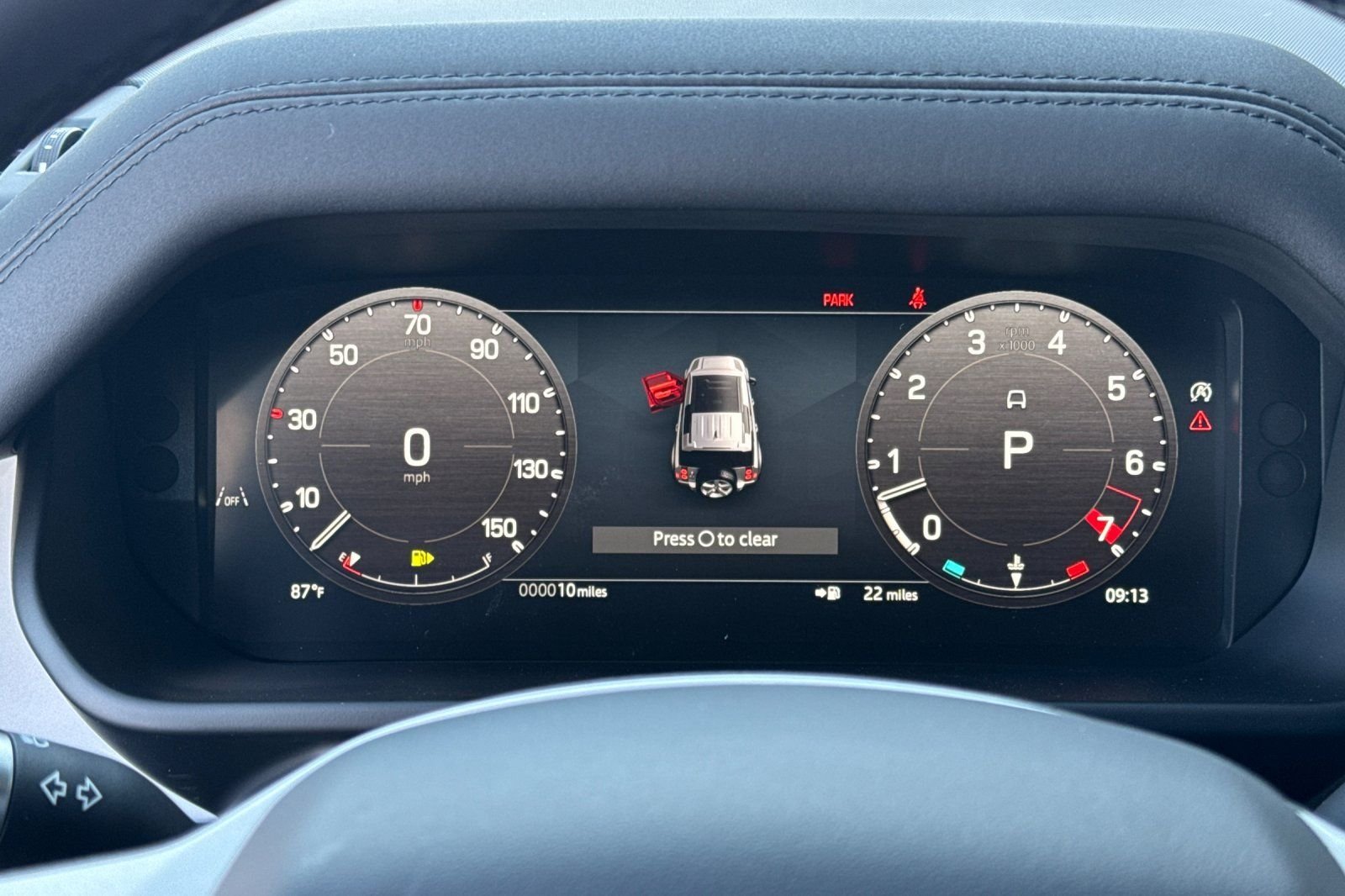 New 2026 Tasman Blue LAND ROVER X-Dynamic SE image 30