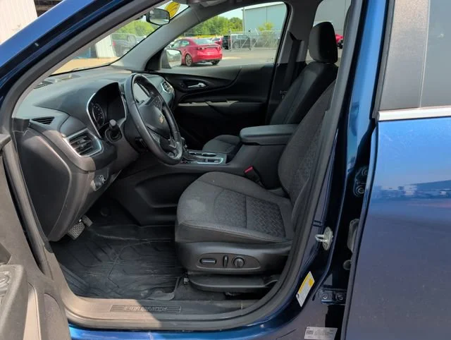 Used 2022 BLUE GLOW METALLIC Chevrolet LT image 11