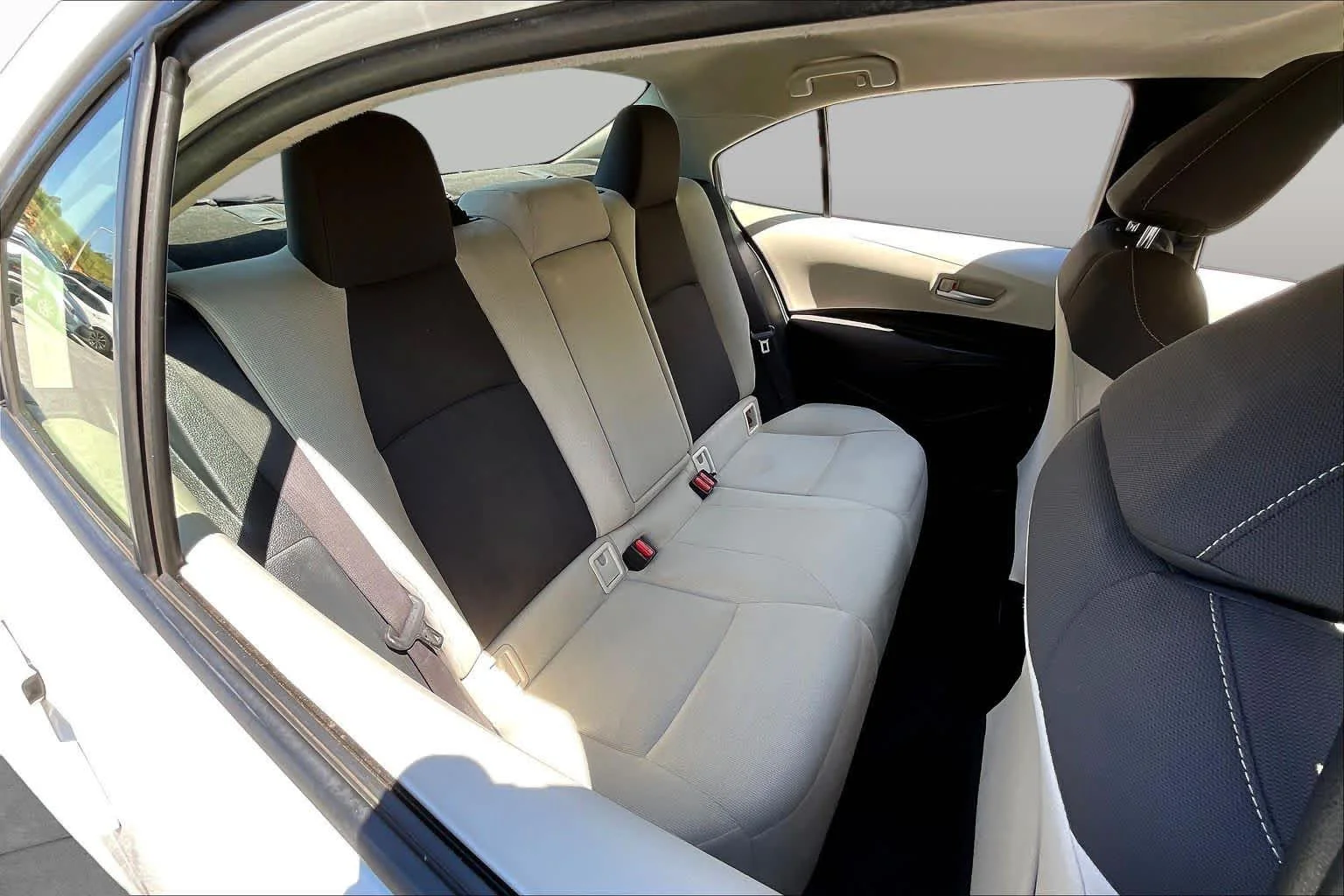 Used 2021 Super White Toyota LE image 20