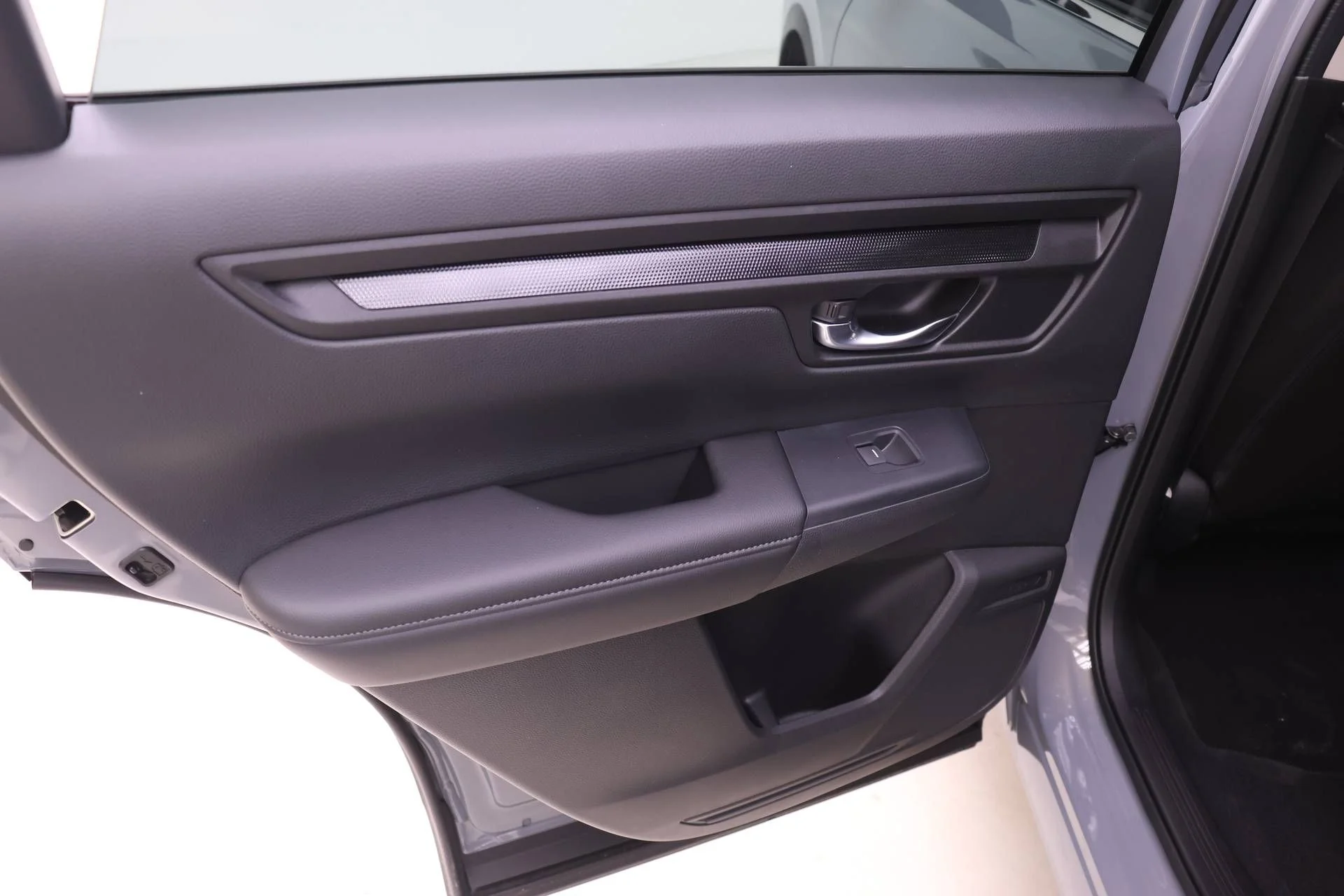 New 2026 Urban Gray Pearl Honda LX image 16