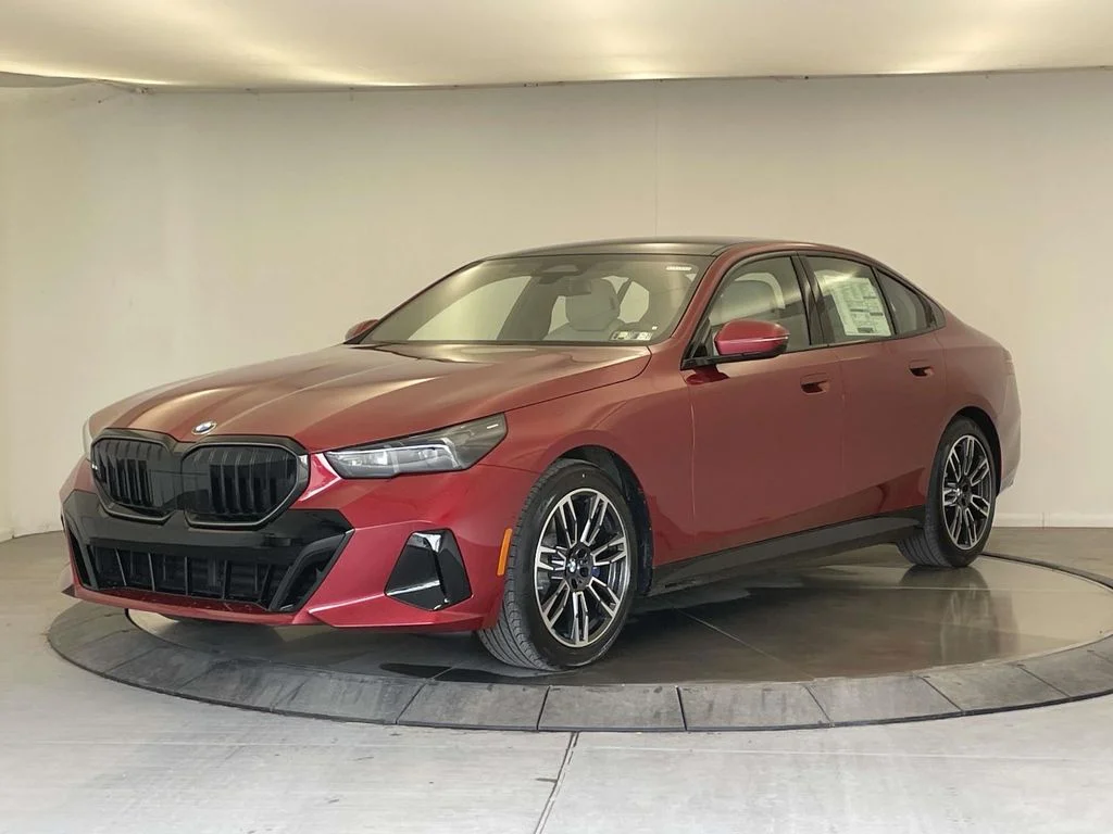 2026 BMW 5 Series 530i xDrive Sedan's photo