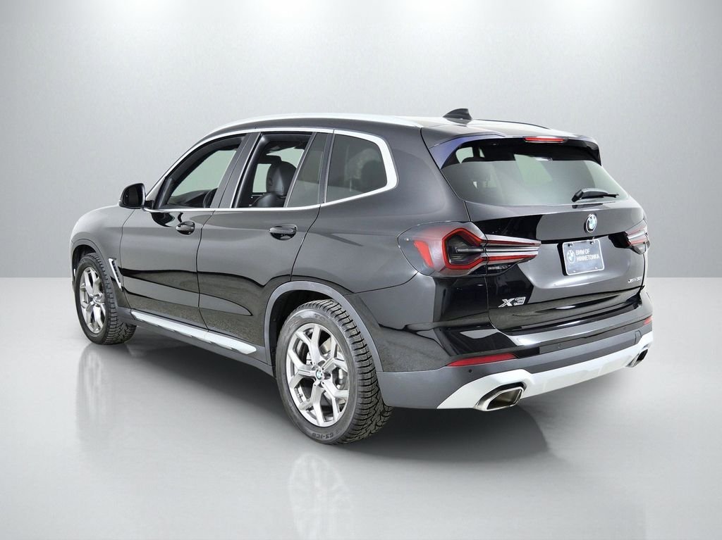 Used 2022 Black BMW xDrive30i image 15