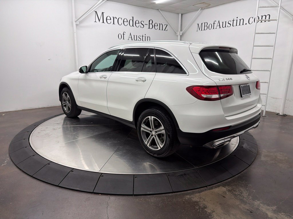 Used 2016 White Mercedes-Benz GLC 300 image 5
