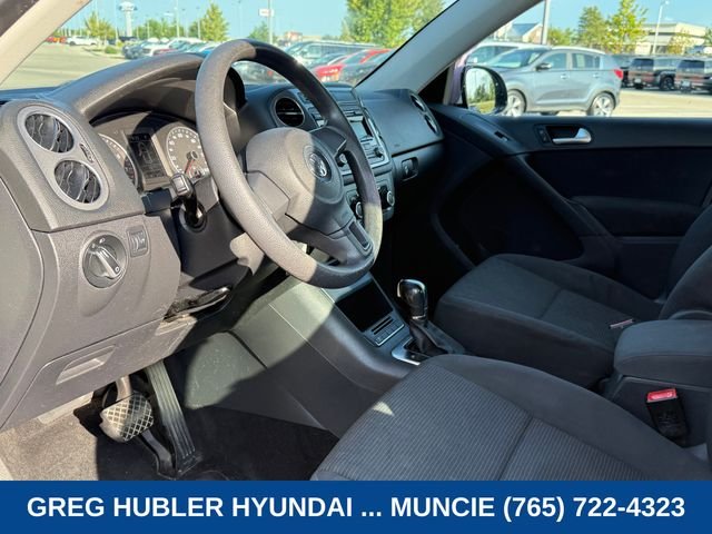 Used 2012 White Volkswagen S image 14