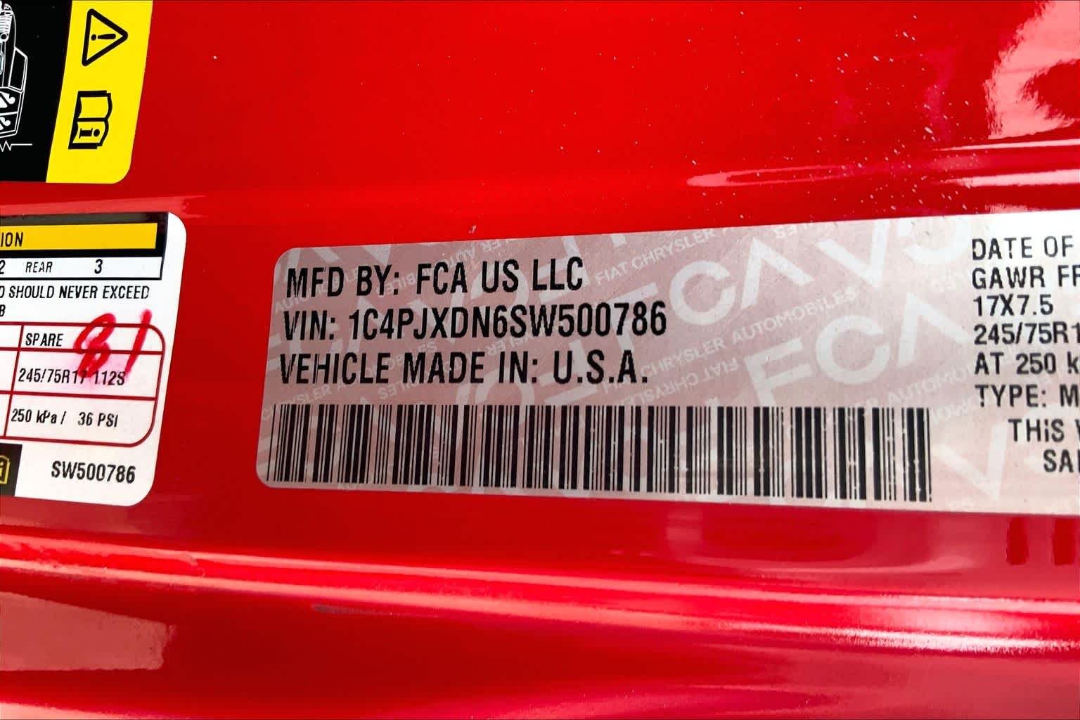 Used 2025 Firecracker Red Clearcoat Jeep Sport S image 31