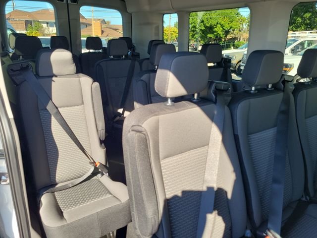 New 2025 Oxford White Ford Passenger Van XLT image 17