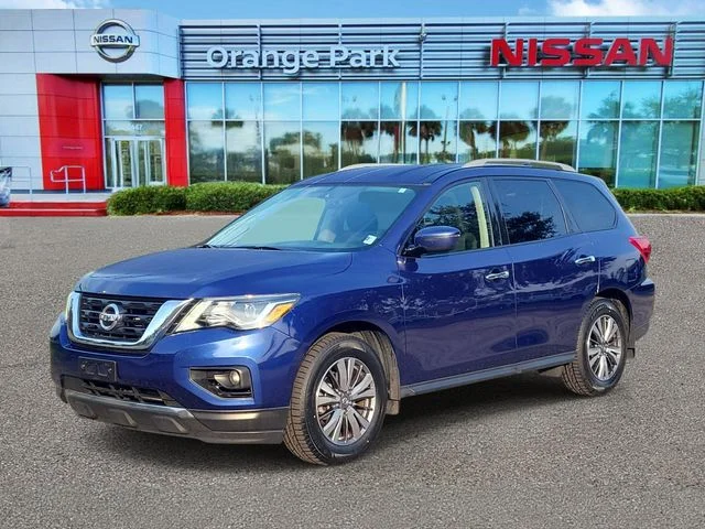 Used 2020 Blue Nissan SV image 4