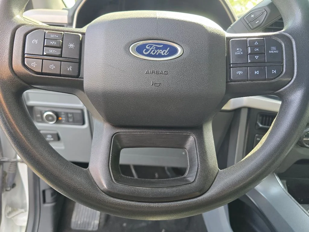 Used 2023  Ford XLT image 32