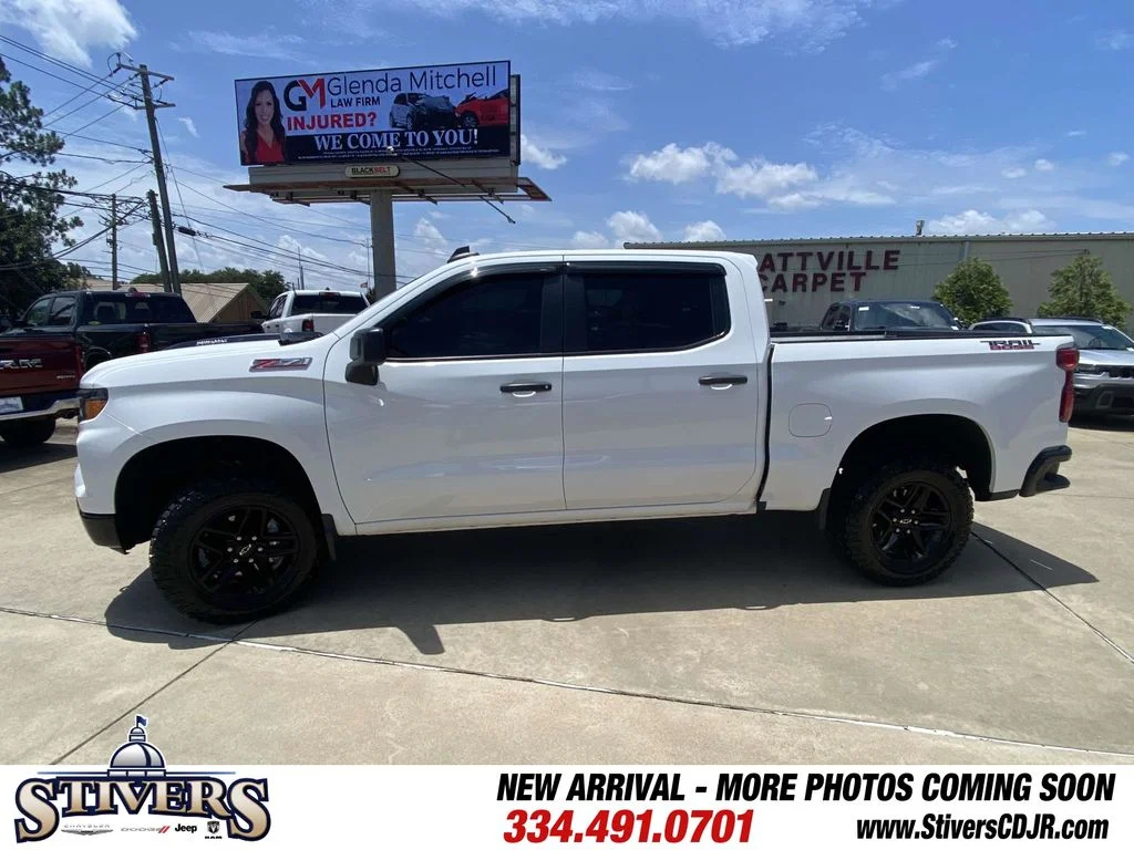 Used 2024 White Chevrolet Custom Trail Boss image 39