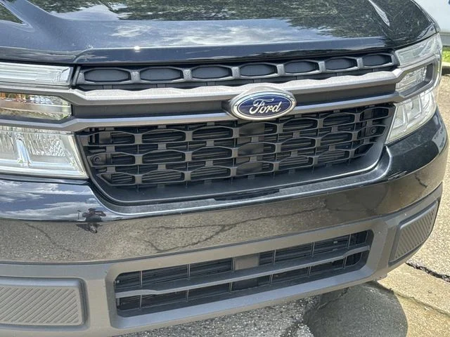 Used 2024 Black Ford XLT image 3