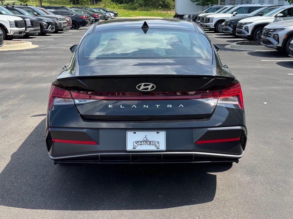 2026 Hyundai Elantra SEL - Photo 11