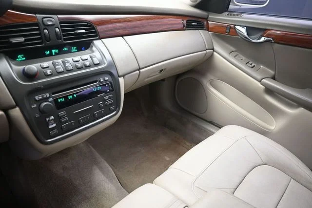 Used 2004 White Lightning Cadillac Base image 29