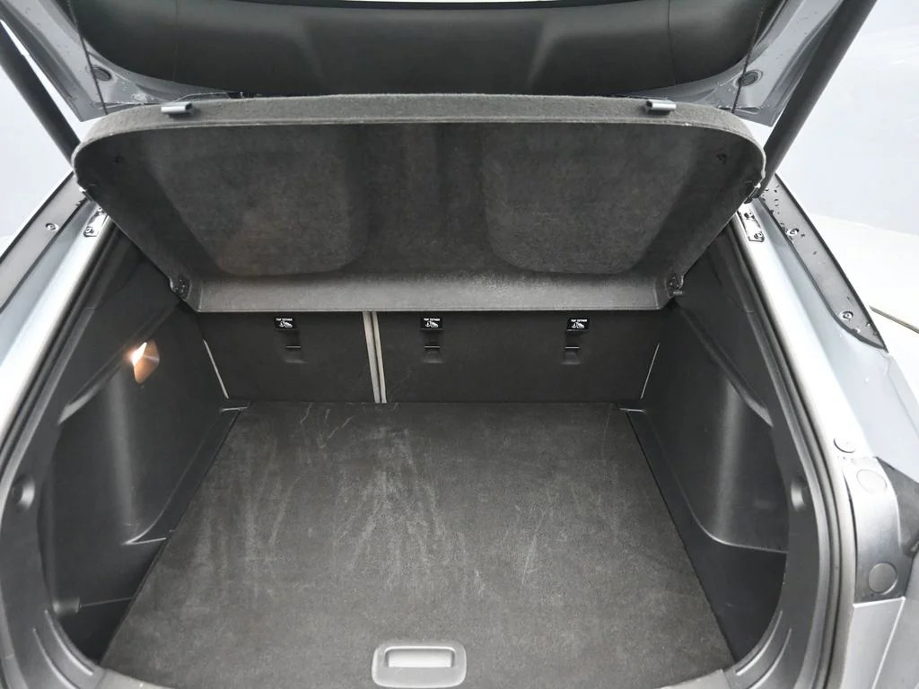 Used 2025 Gray Buick Avenir image 11