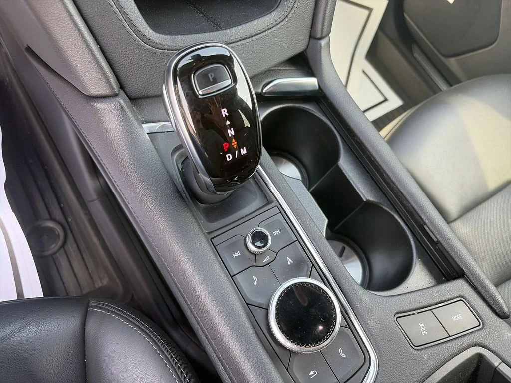 Used 2021 Black Cadillac Sport image 20
