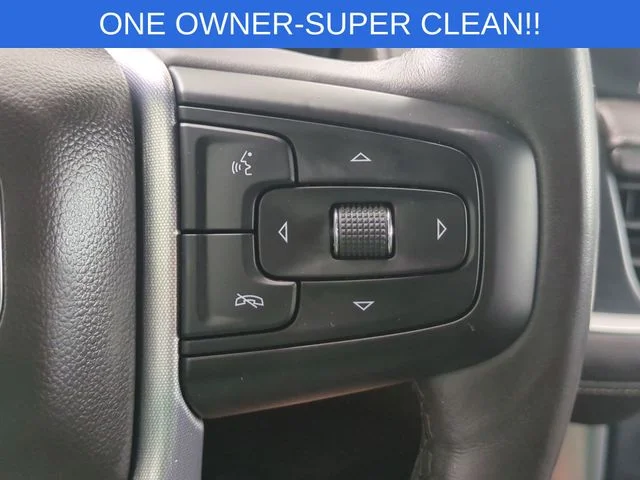 Used 2022 White GMC SLT image 21