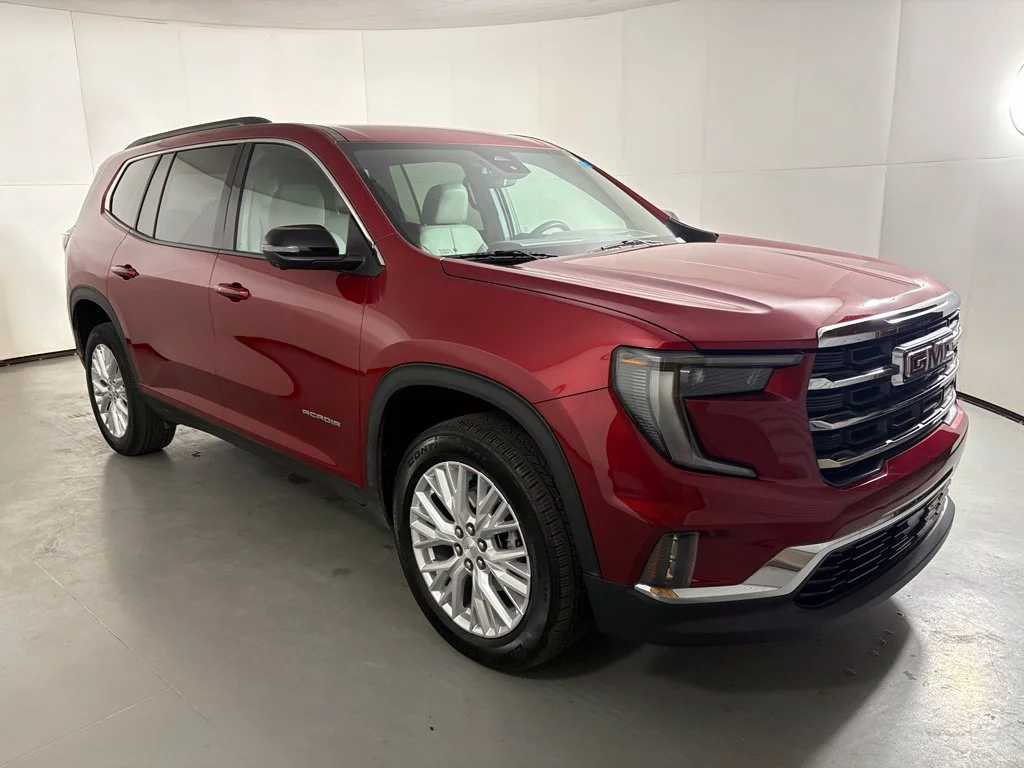 Used 2026 Volcanic Red Tintcoat GMC Elevation image 2
