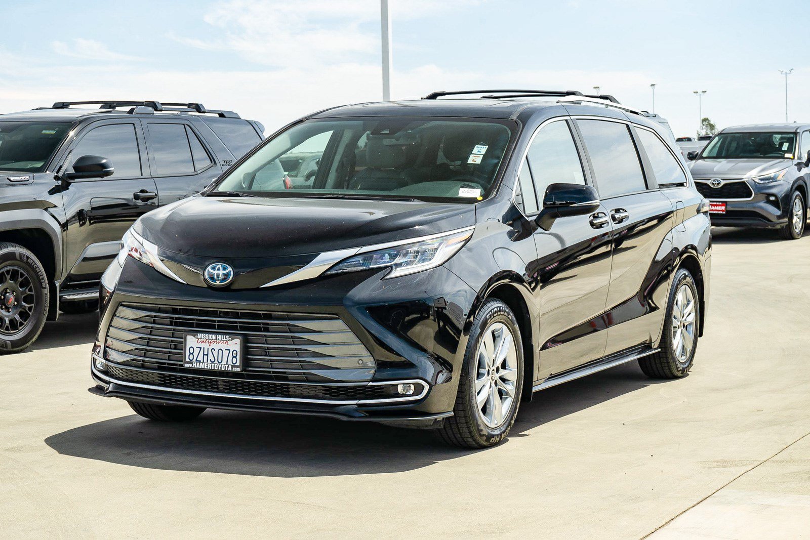 Certified Used 2022 Midnight Black Metallic Toyota Limited image 5