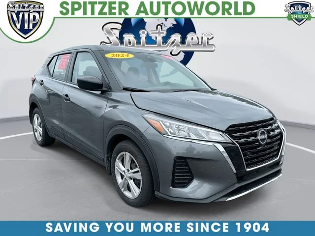 Used 2024 Gray Nissan S image 1