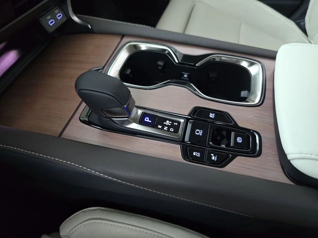 New 2026 Matador Red Mica Lexus LUXURY image 23