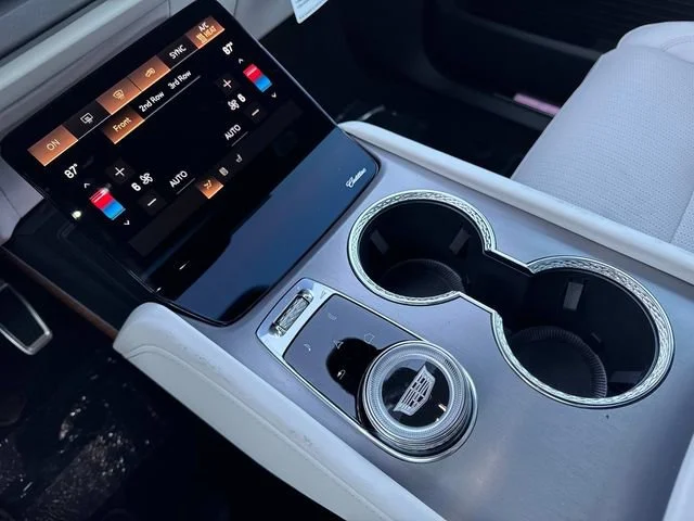 2026 Cadillac VISTIQ Sport - Photo 61