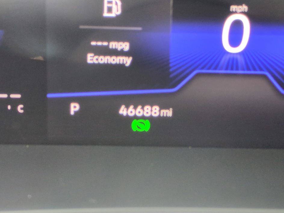 Used 2023 Platinum Gray Metallic Volkswagen SE image 18