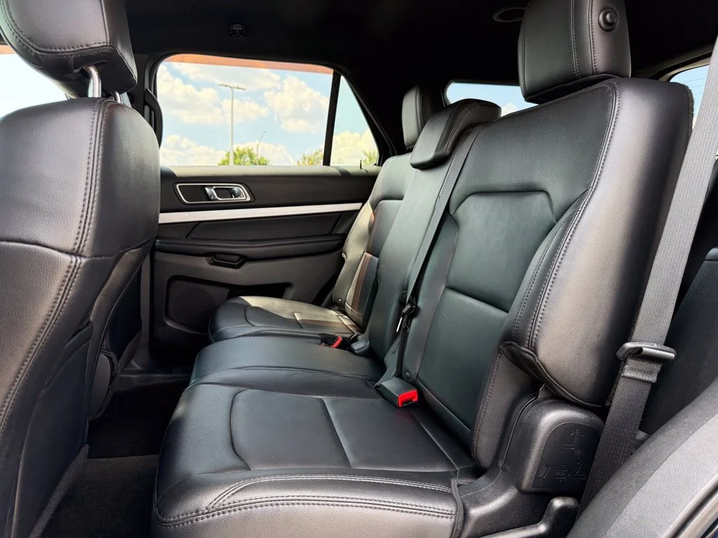Used 2016 Black Ford XLT image 27