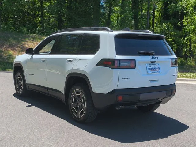 New 2026 Bright White Clear-Coat Exterior Paint Jeep Laredo image 11