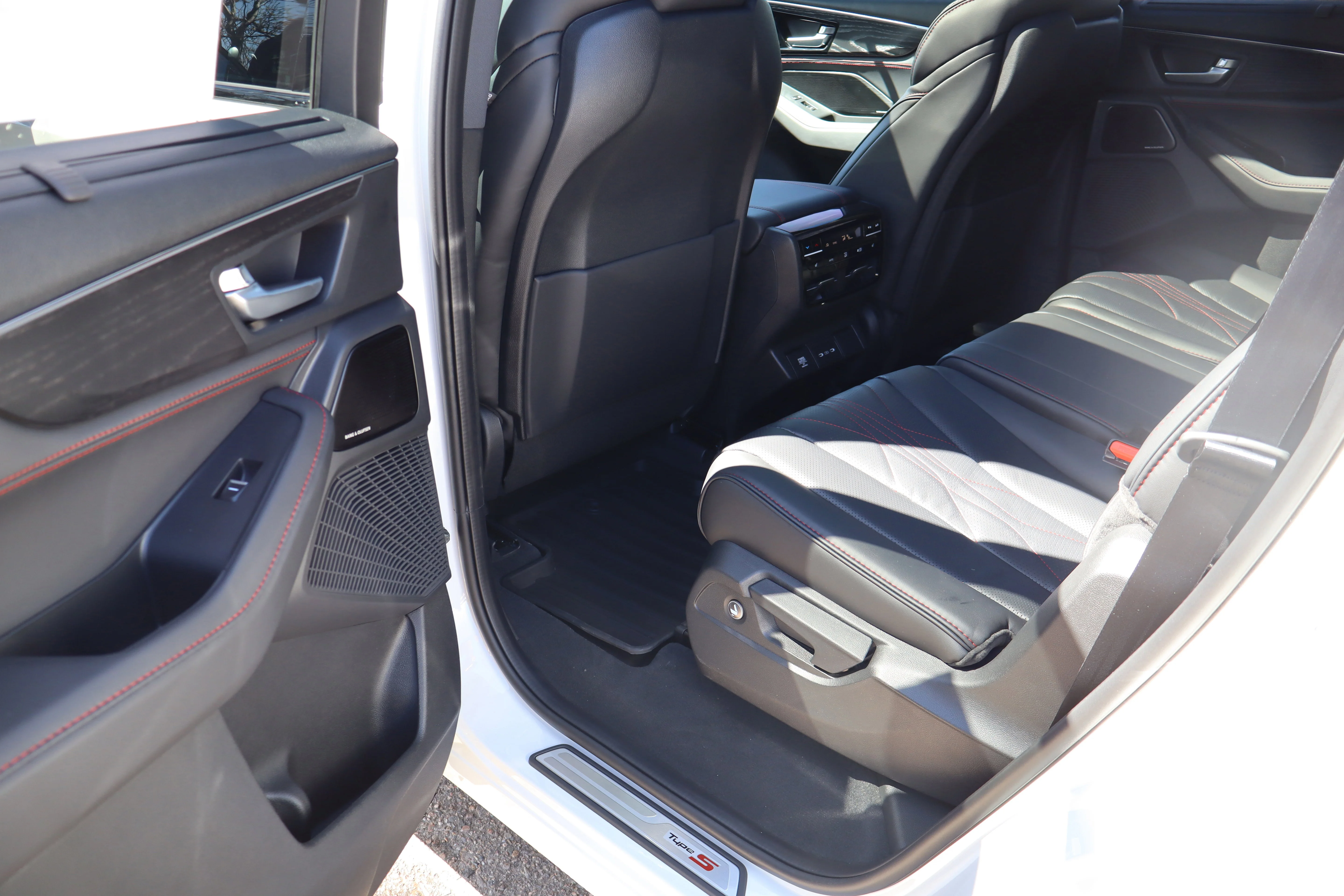 New 2026 Platinum White Pearl Acura Type S w/Advance Package image 27