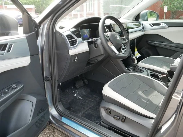 New 2026 Gray Volkswagen 1.5T SE image 7