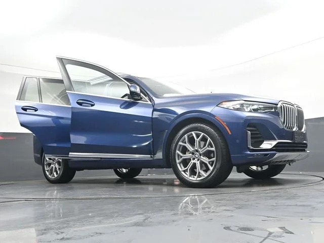 Used 2022 Blue BMW xDrive40i image 45