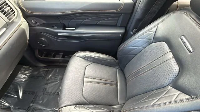 2024 Ford Expedition Platinum - Photo 12