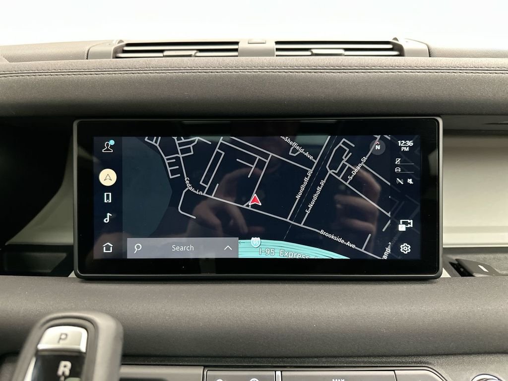 Used 2020 Santorini Black Metallic Land Rover S image 29